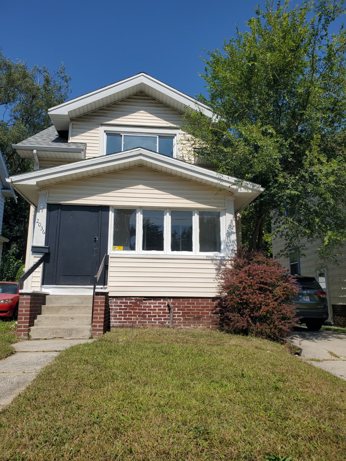 Property main image